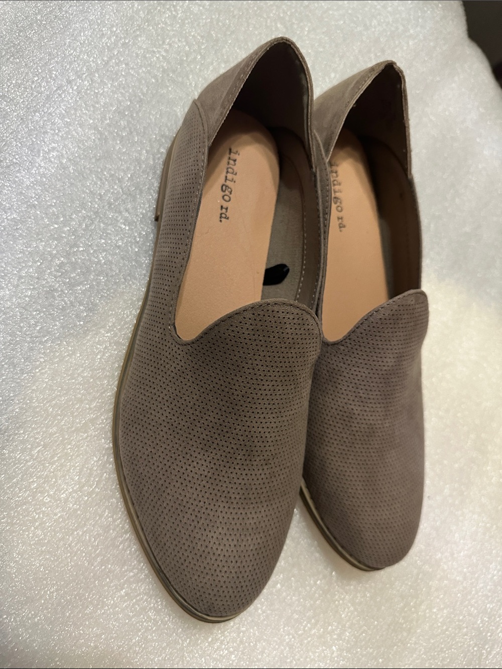 Indigo rd. Taupe flats